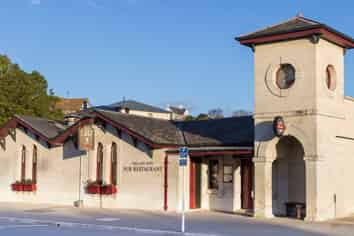 SERIOUSLY FOR SALE: VENDOR WANTS ACTION!