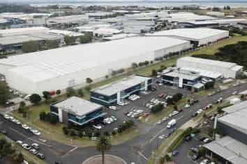 Modern designer offices, Airport location