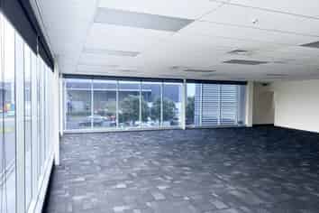 Modern designer offices, Airport location