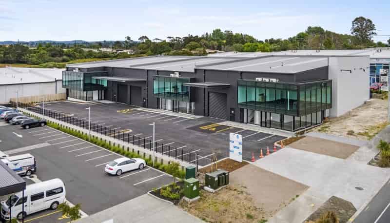 Units 1, 2/5 Northside Drive, 