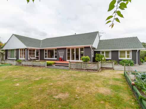 786A High Street, Boulcott