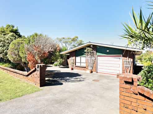 79 Meadway, Sunnyhills