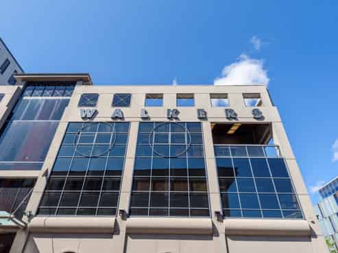 STANDALONE CHARACTER OFFICE