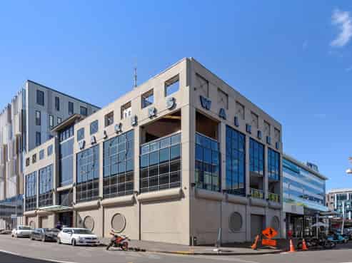 STANDALONE CHARACTER OFFICE