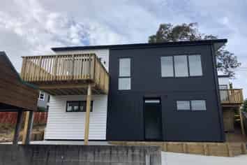 B/89 Carlisle Road, Browns Bay