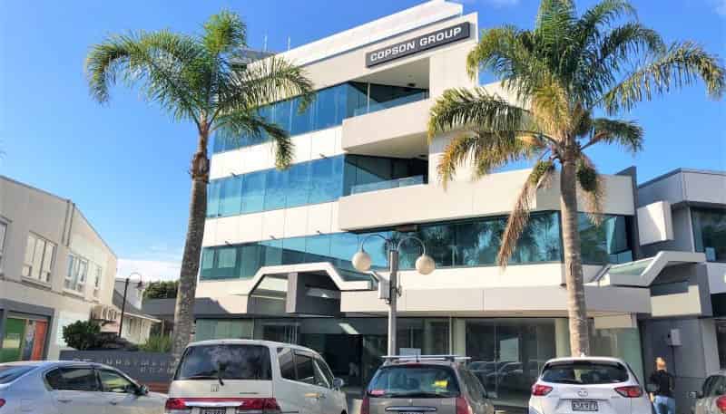 1/95 Hurstmere Road, Takapuna