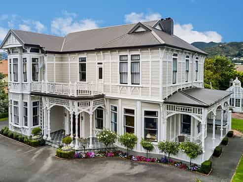 722 High Street, Boulcott