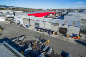 Middleton Warehouse/Office + Yard