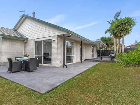 10 Davington Way, Burswood