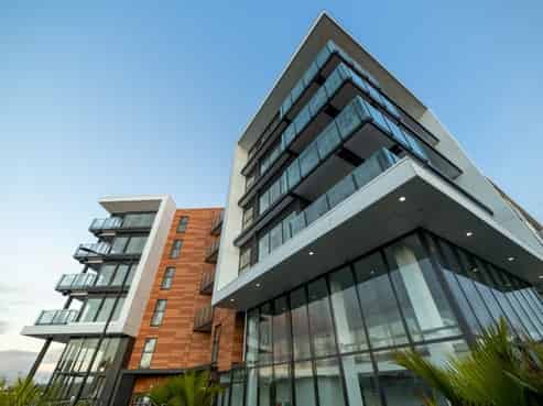 Excellent recently developed Albany space