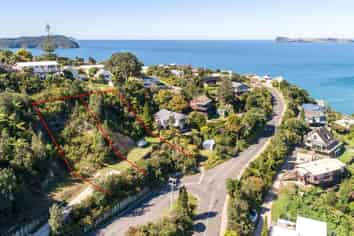 1b Motuhoa Road, Tairua