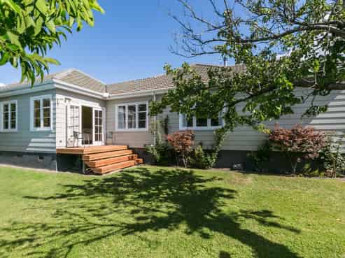 235 Georges Drive, Napier South