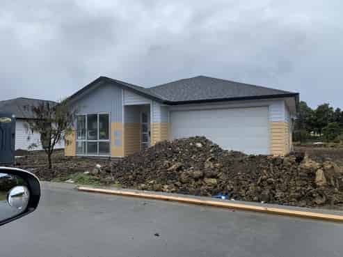 6 Ahorangi Road, Silverdale