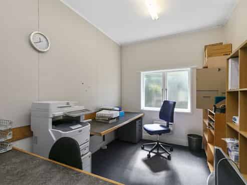 Charming Khandallah Workspace for Lease