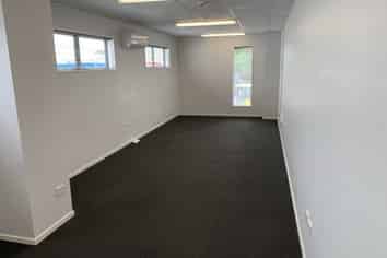 Modern North Facing Warehouse - 394sqm