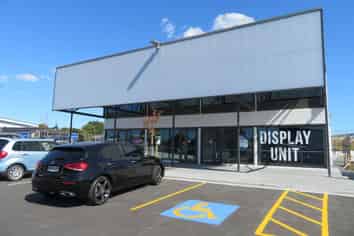 BRAND NEW RETAIL UNITS FOR SALE OR FOR LEASE