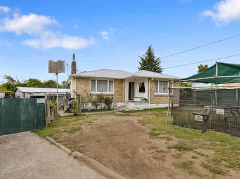 13 Bellingham Crescent, Fordlands