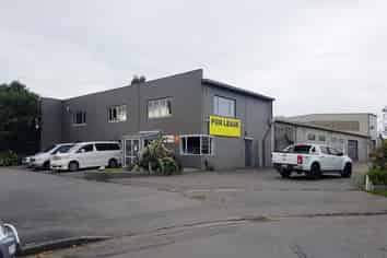 Office - Close to Airport