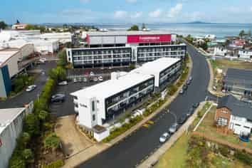 Last retail unit - The Link