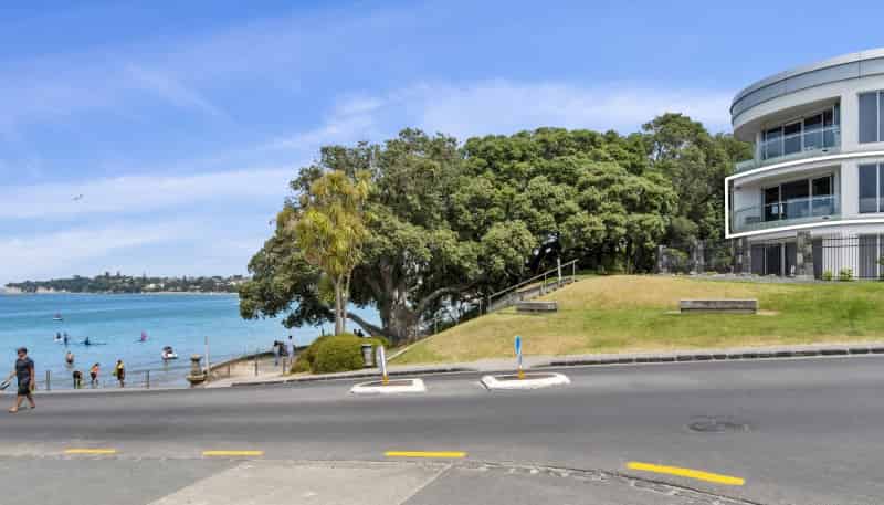 7 The Promenade, Takapuna