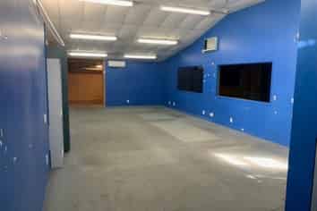 Affordable Warehouse on Rosebank Rd!