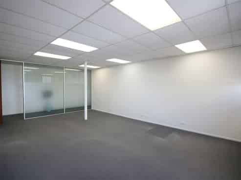 Bright & Open Plan on Hinemoa Street