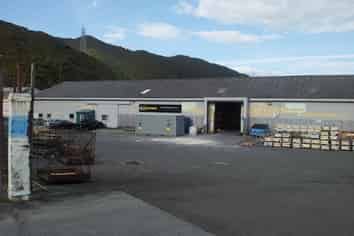 Big Clean and Cheap as there is Gracefield/Seaview