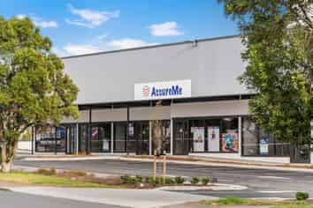 BRAND NEW RETAIL UNIT - ROAD FACING DEVELOPMENT