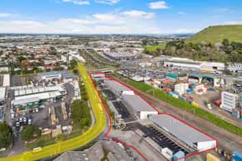 MOTIVATED VENDOR - NEW RETAIL UNITS FROM $640,000