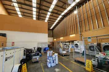 707m2 Warehouse for lease in Middleton