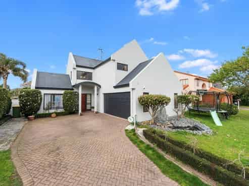 47 Nielsen Gardens, Rototuna