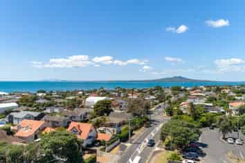 707 Kitchener Road, Milford