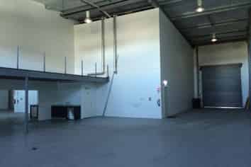 Smart Office / Showroom / Warehouse in Riccarton