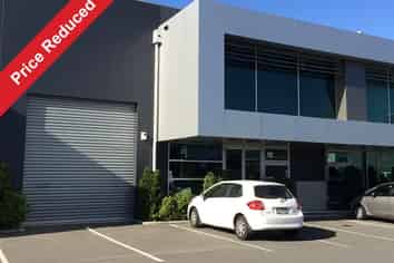 Smart Office / Showroom / Warehouse in Riccarton