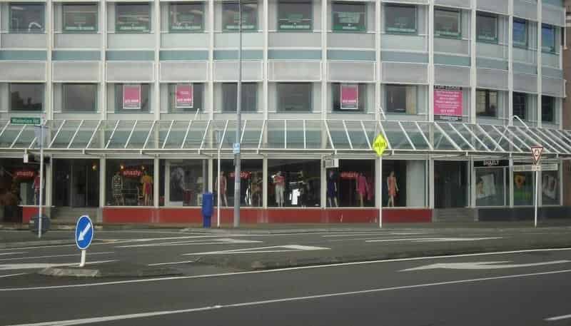 119 Queens Drive (Level 1), Central Hutt