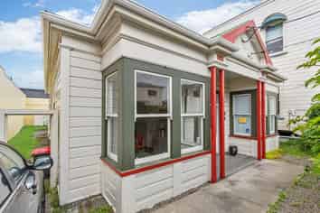 High Profile Kilbirnie Villa