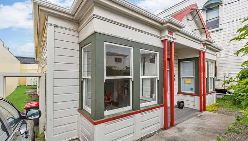 8 Rongotai Road, Kilbirnie