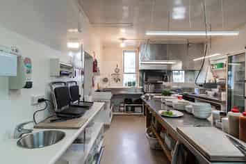 1908 Cafe & Restaurant Freehold & Business