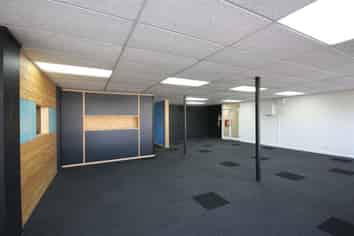 Modern Browns Bay Office