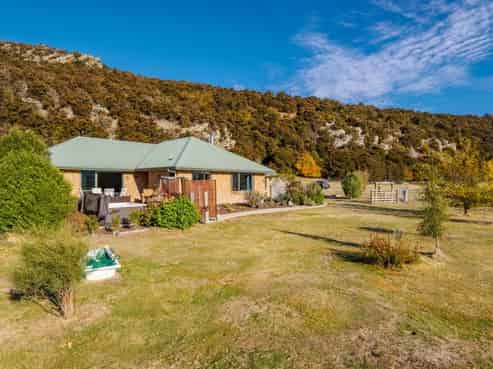 5 Pukekowhai Drive, Queensberry