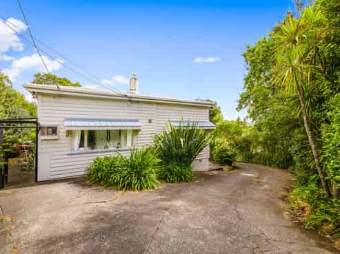 17 Awaroa Road, Sunnyvale