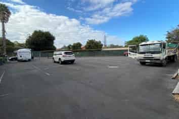 Multi level Panmure Office for lease