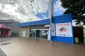 Multi level Panmure Office for lease