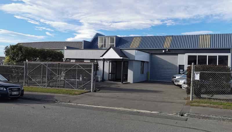 2 Holt Place, Burnside