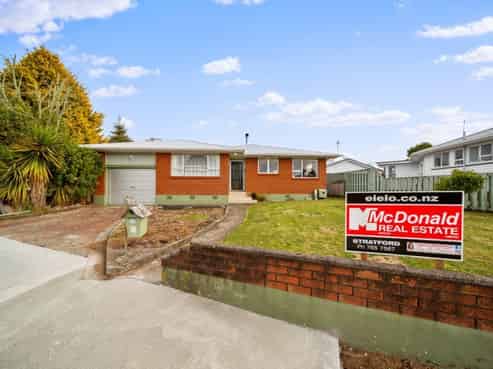 21 Montjoy Street, Stratford