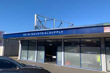 NORTH FACING ON FIRST AVENUE