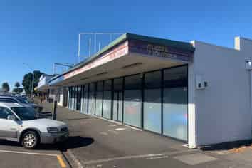 NORTH FACING ON FIRST AVENUE