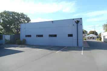 Close to City CBD Fringe