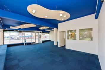 SUPERB CORNER SITE POSITIONING