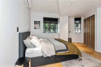 PREMIUM OFFICE / APARTMENT - WATERLOO TOWERS